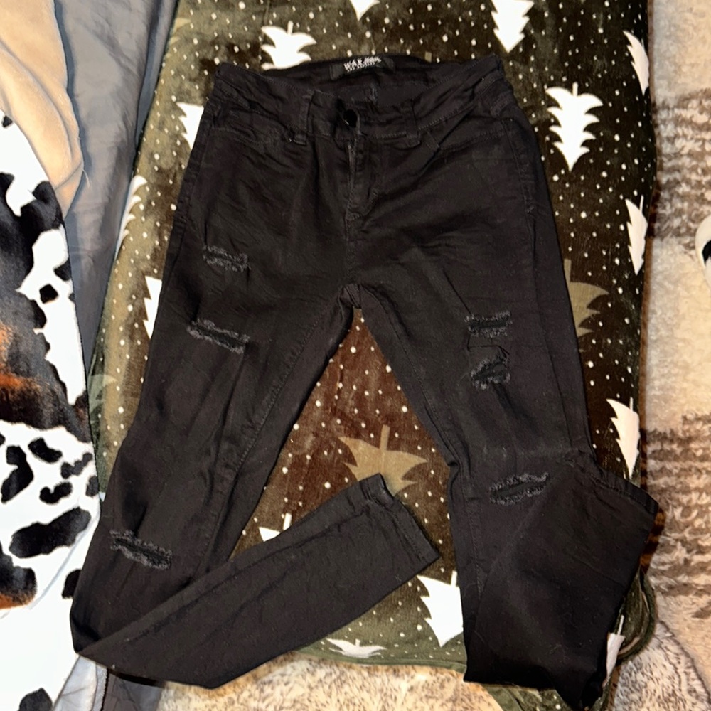 Black skinny jeans